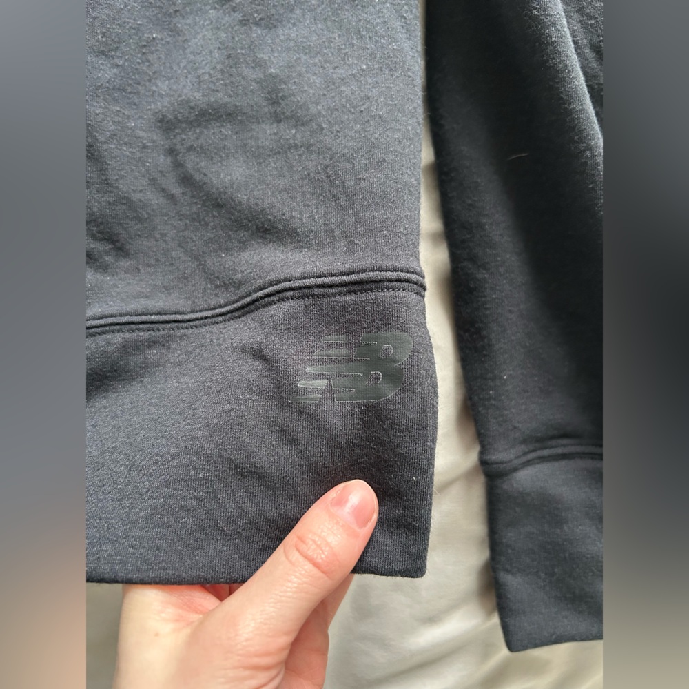 NWT New Balance Hoodie - Picture 2 of 7